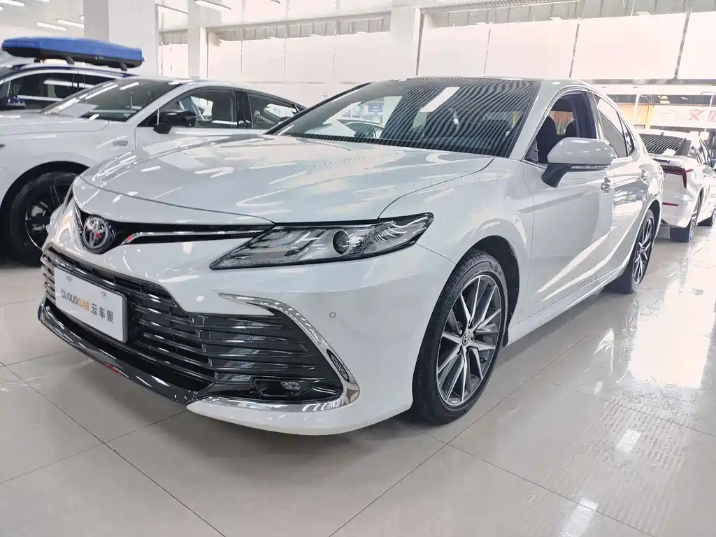 TOYOTA CAMRY 2021