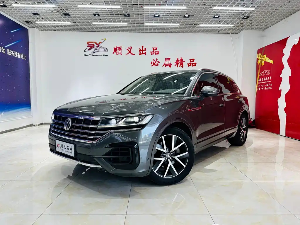 VOLKSWAGEN TOUAREG 2019