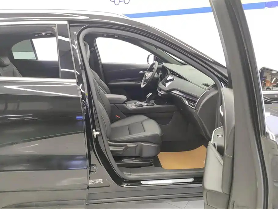 CADILLAC XT4 2022