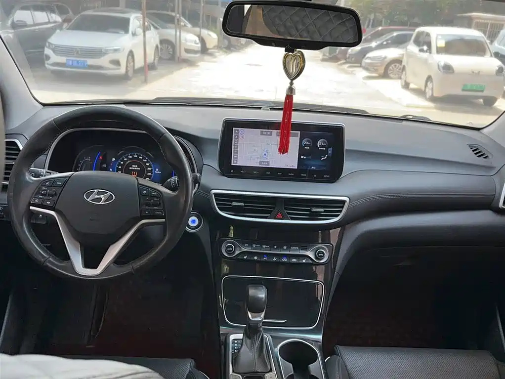 HYUNDAI TUCSON 2020