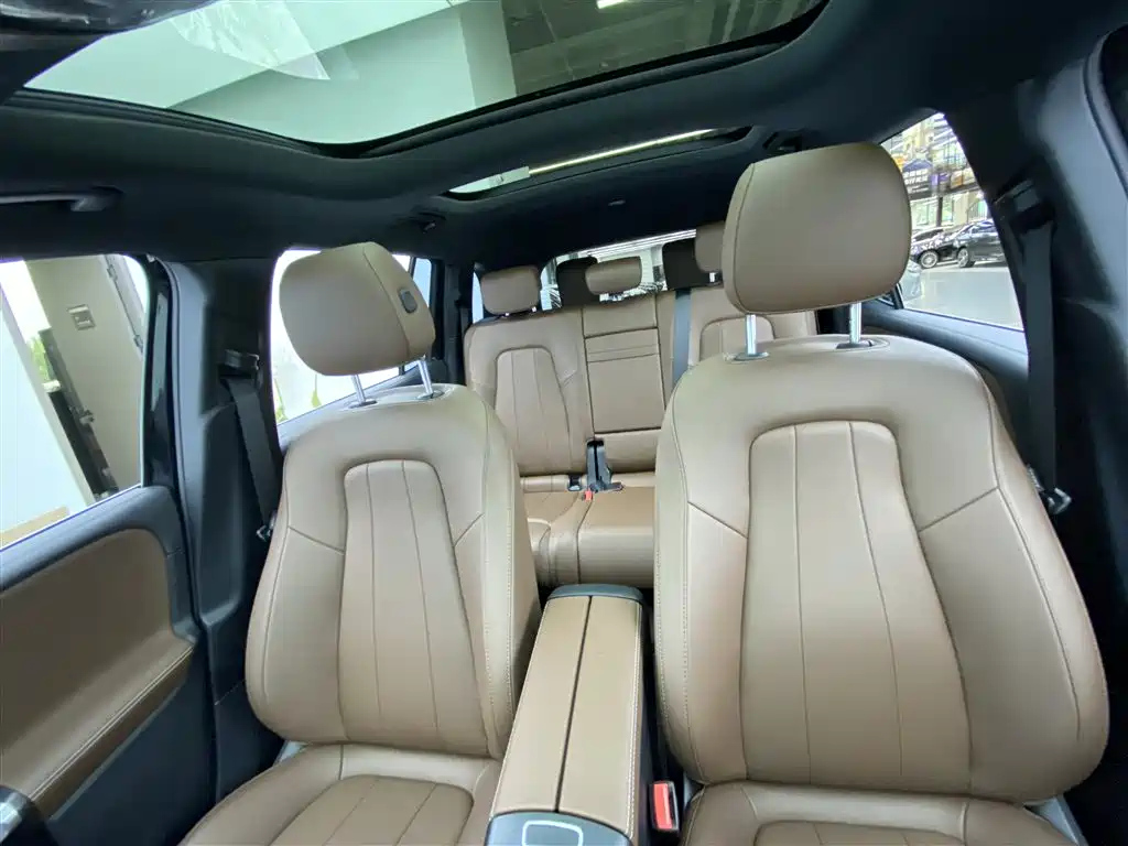 MERCEDES BENZ GLB 2023