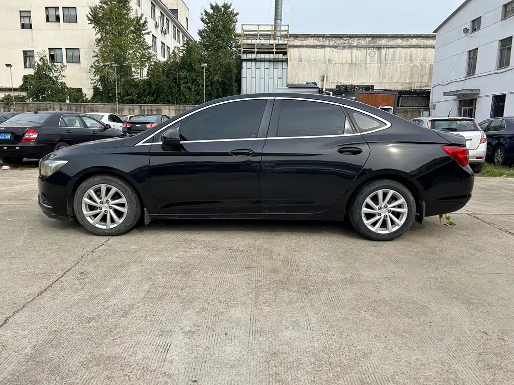 BUICK VERANO 2015