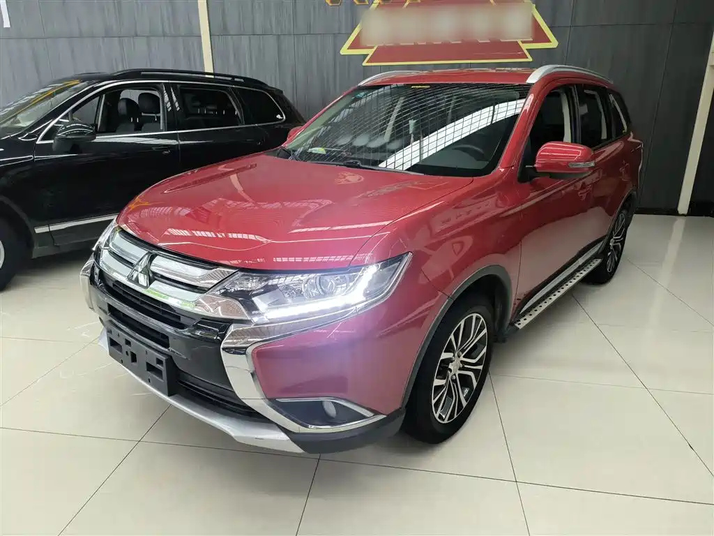 MITSUBISHI OUTLANDER 2018