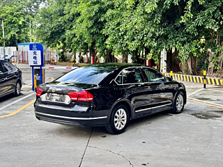 VOLKSWAGEN PASSAT  2013