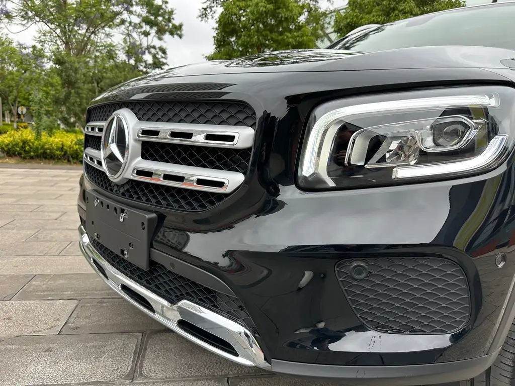 MERCEDES BENZ GLB 2021