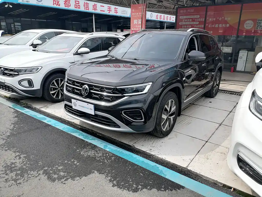 VOLKSWAGEN TAYRON 2023