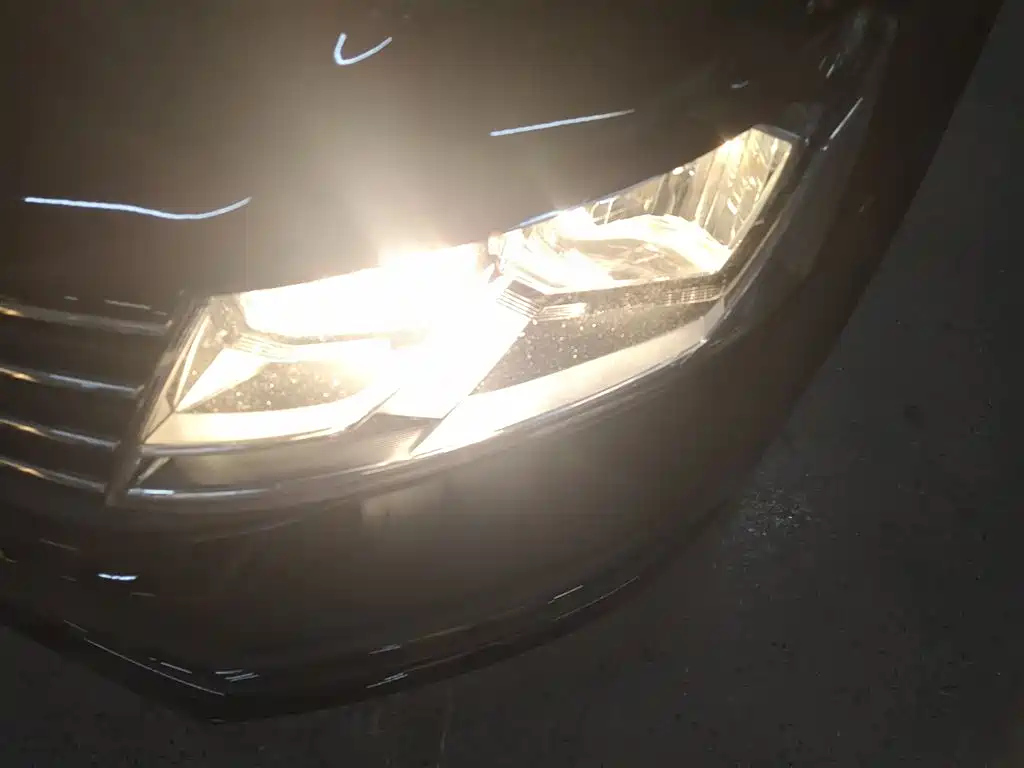 VOLKSWAGEN LAVIDA 2015