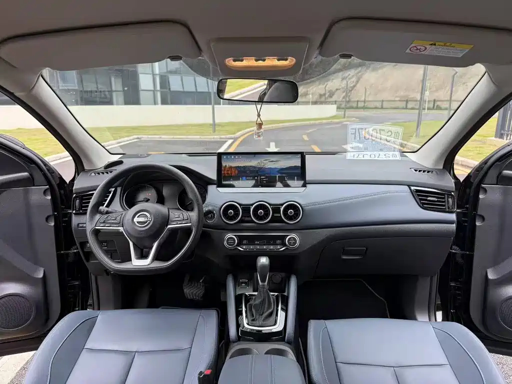 NISSAN QASHQAI 2025