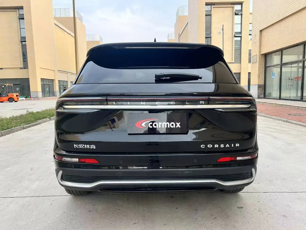 LINCOLN ADVENTURER 2023