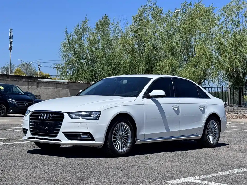 AUDI A4L 2016