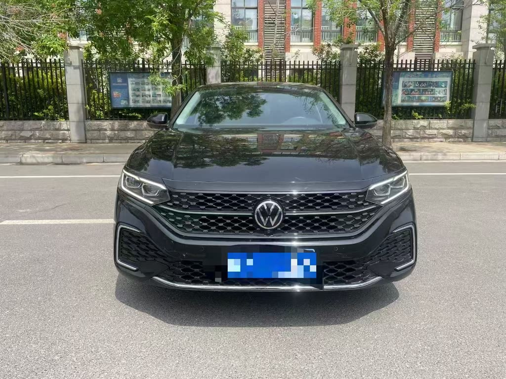 VOLKSWAGEN PASSAT 2022