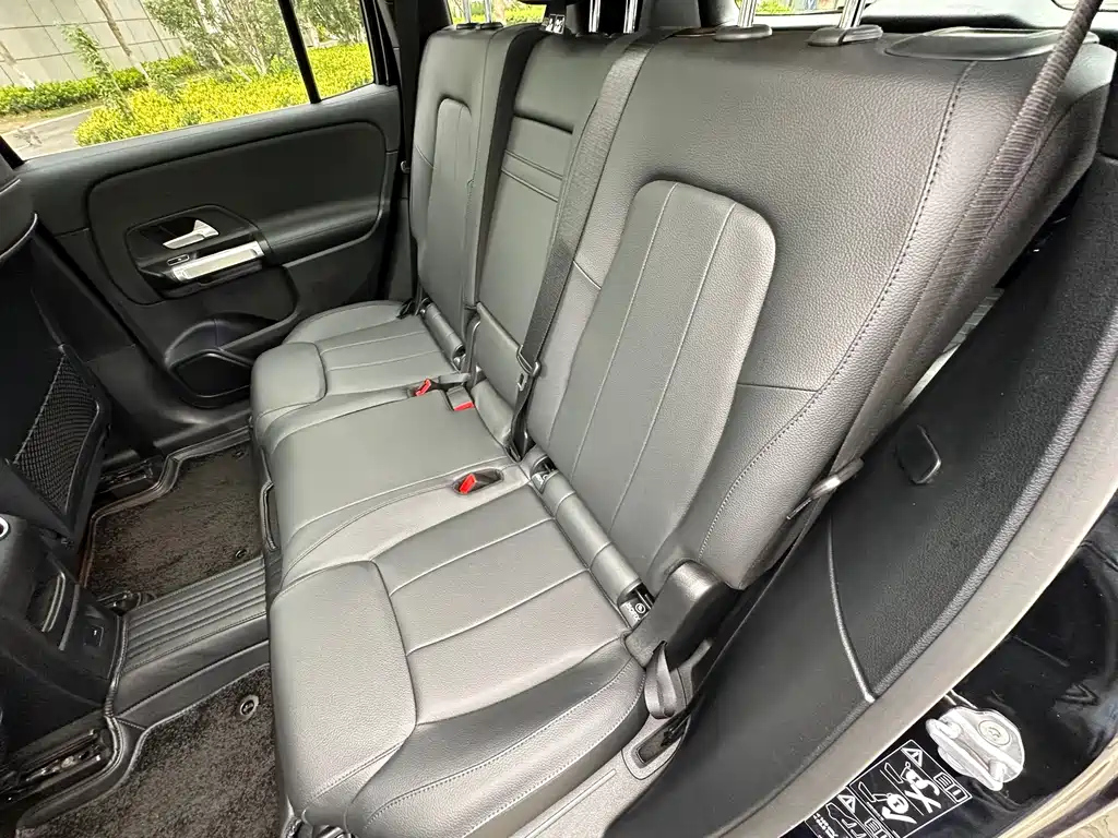 MERCEDES BENZ GLB 2021