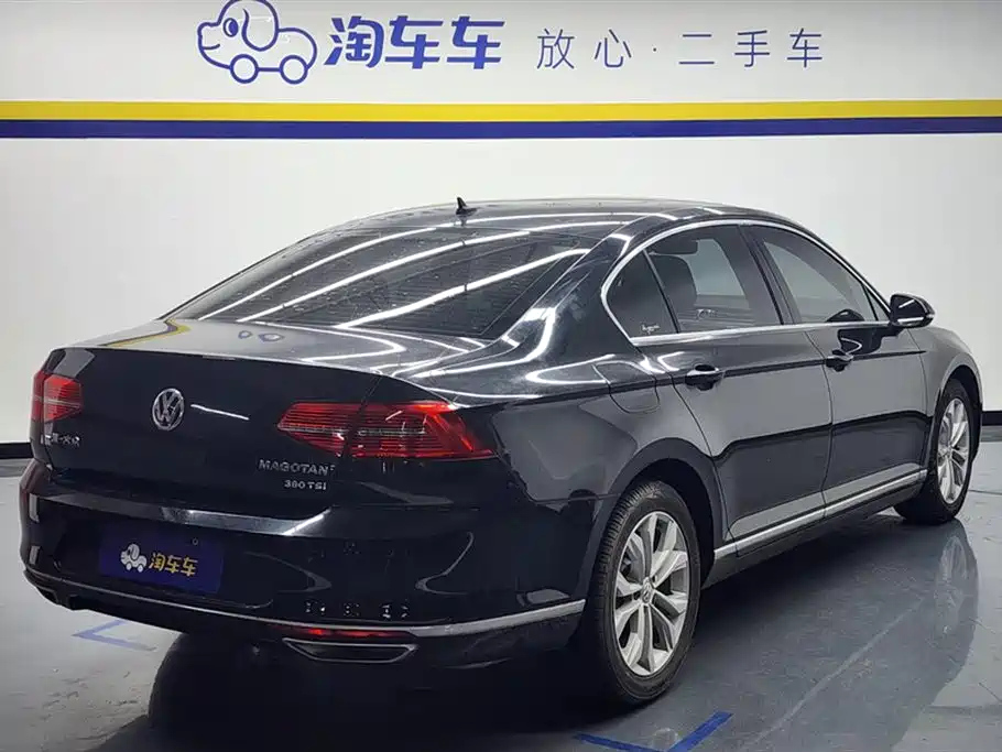 VOLKSWAGEN MAGOTAN 2017