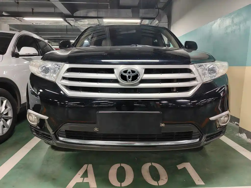 TOYOTA HIGHLANDER 2012