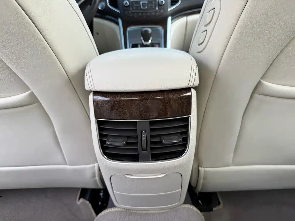 ROEWE E950 2017