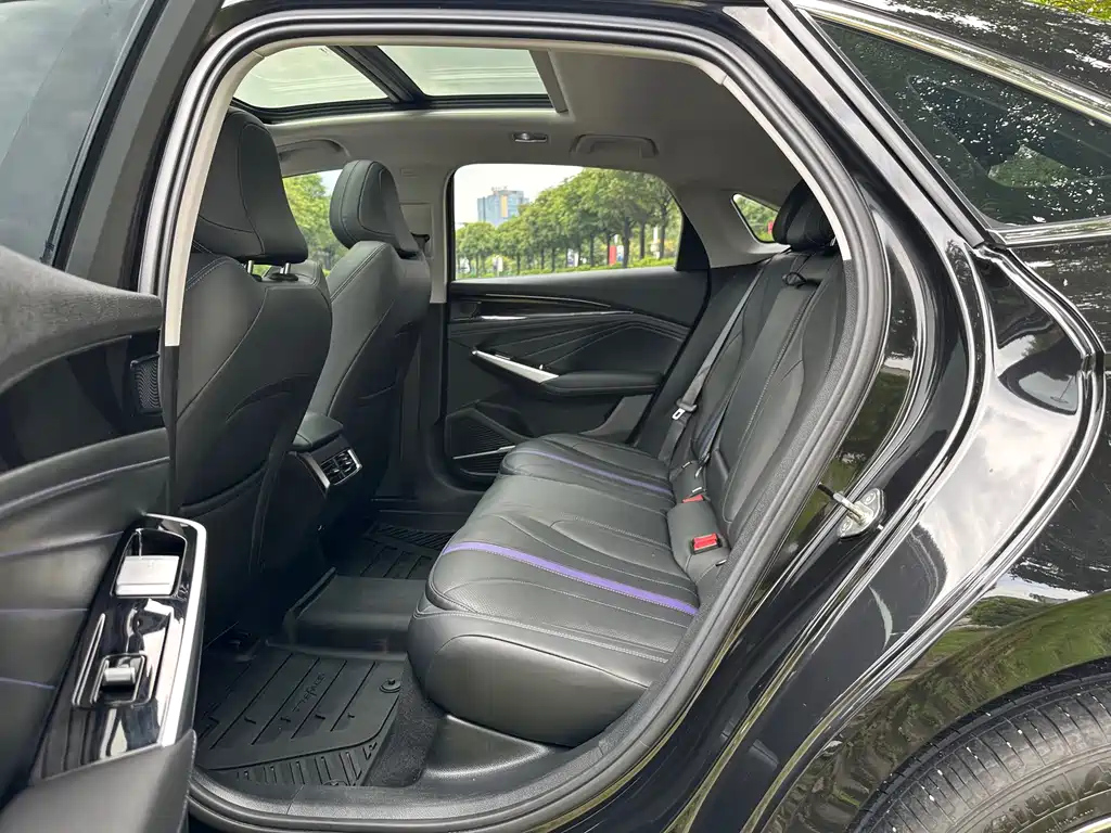 GEELY AUTO PREFACE L 2024