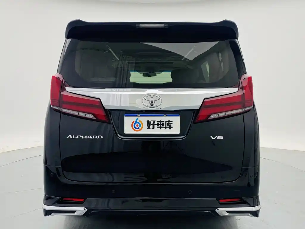 TOYOTA ALPHARD 2018