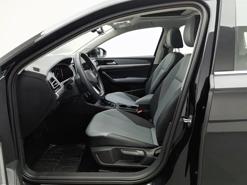 VOLKSWAGEN LAVIDA 2023
