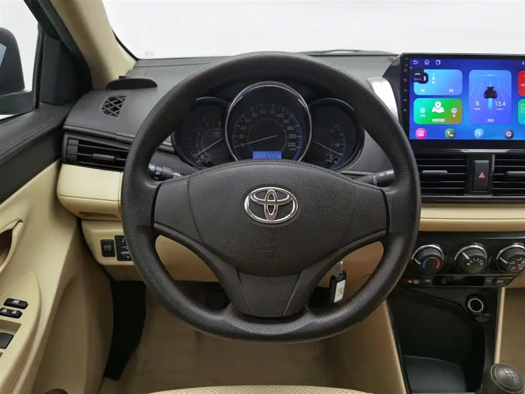TOYOTA VIOS 2015