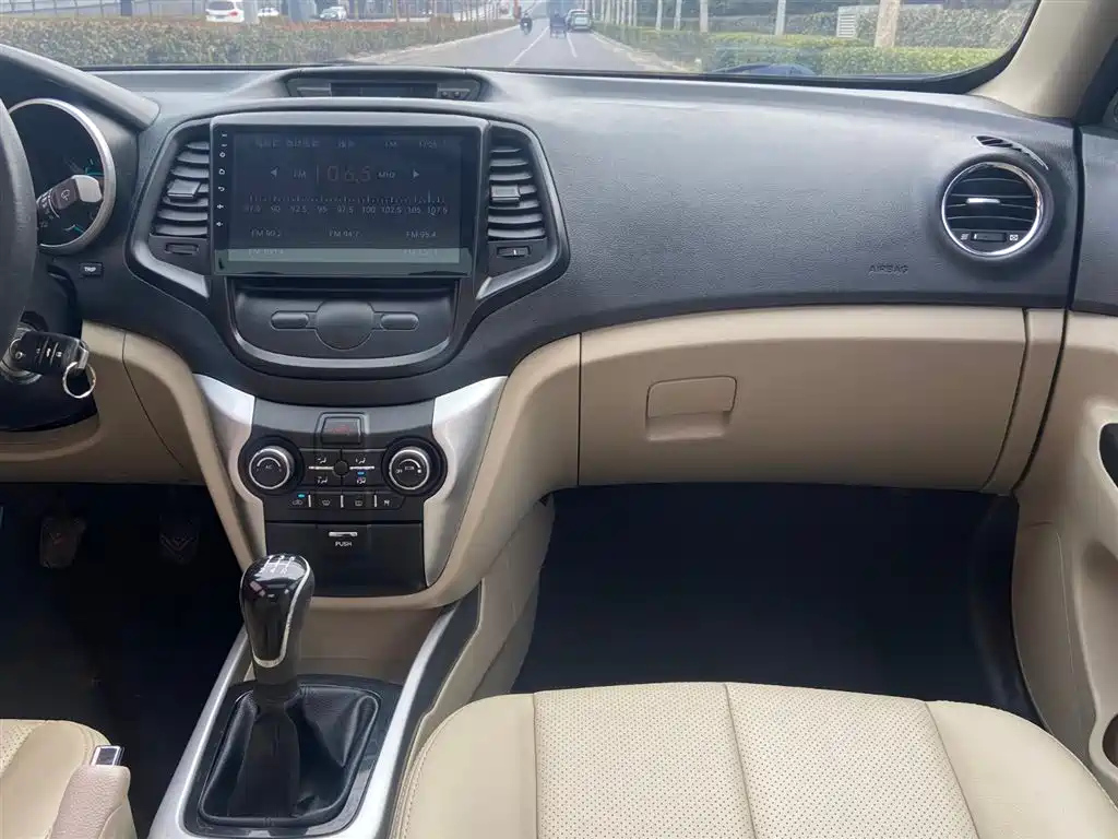 CHANGAN EADO 2014