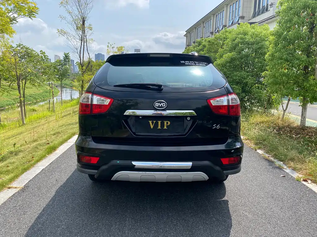 BYD S6 2014
