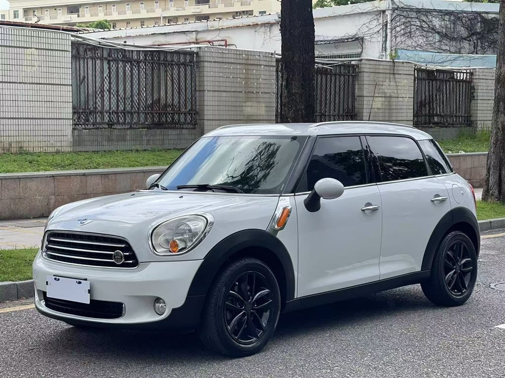 MINI COUNTRYMAN 2011