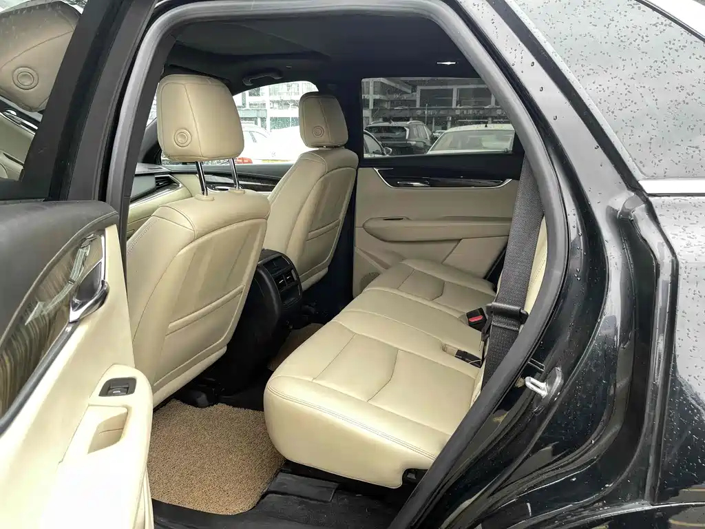 CADILLAC XT5 2016