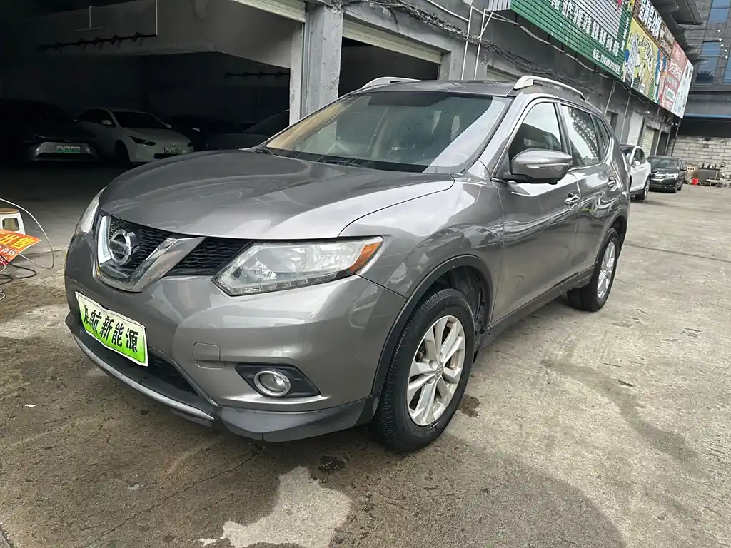 NISSAN X-TRAIL 2015