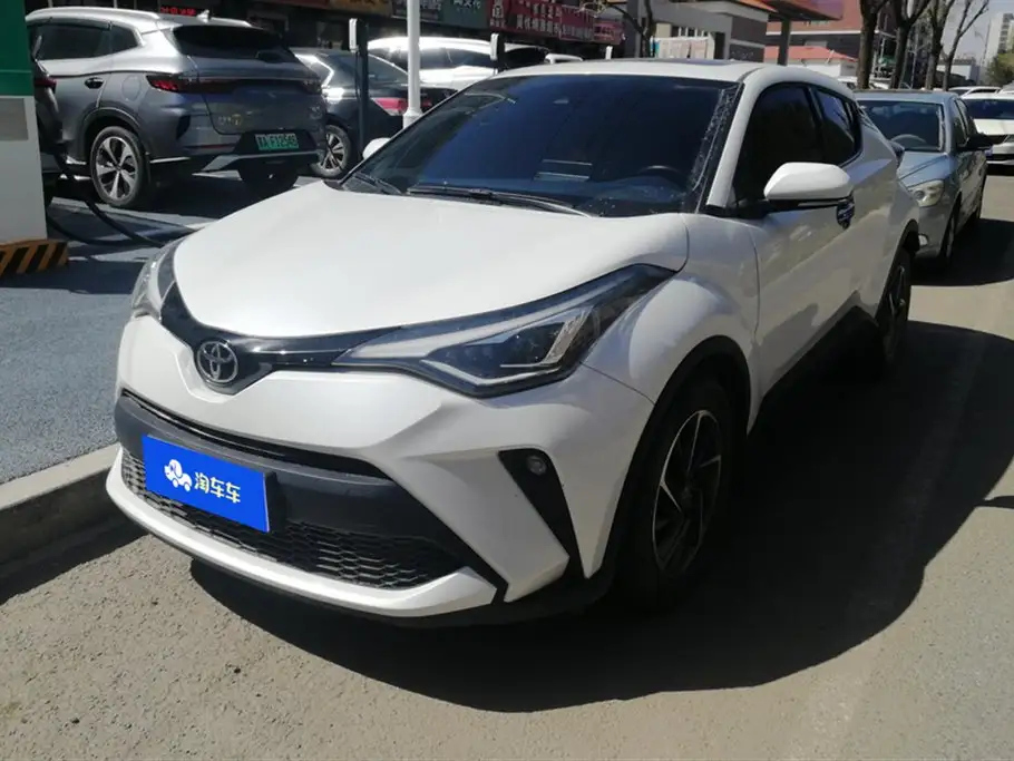TOYOTA C-HR 2021