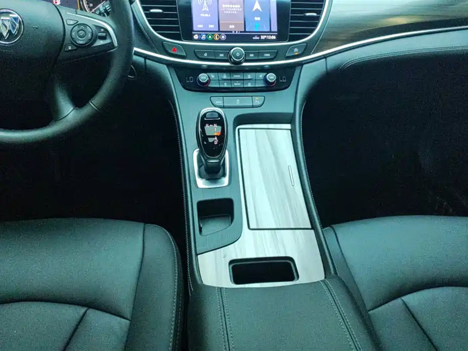 BUICK LACROSSE 2022