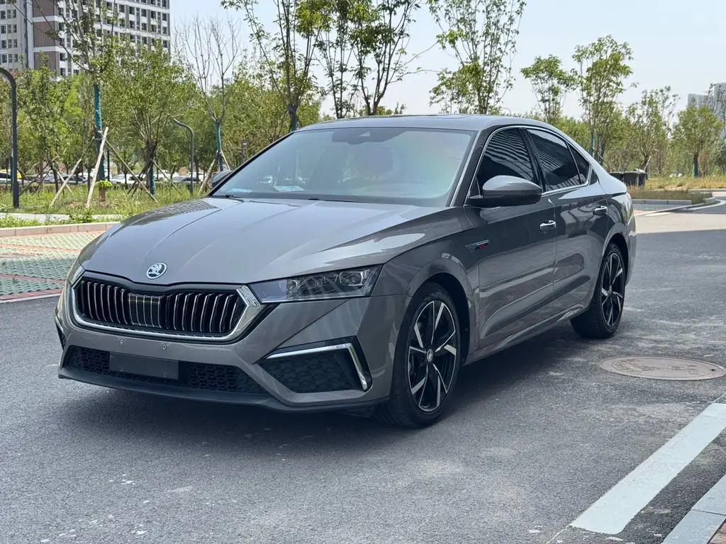 SKODA OCTAVIA 2021
