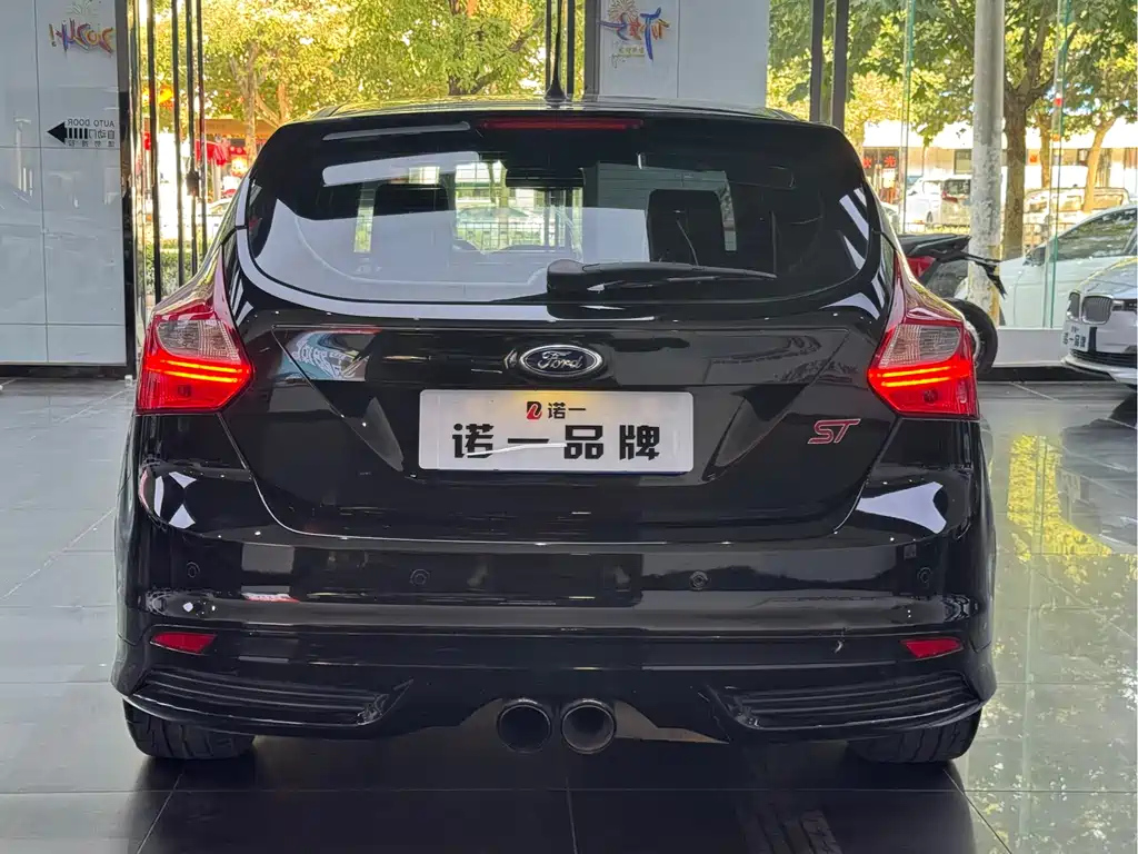 FORD FOCUS IMPORT 2014