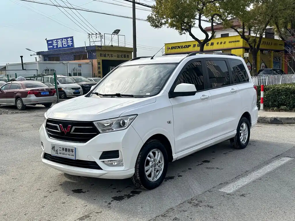 SGMW WULING HONGGUANG 2018