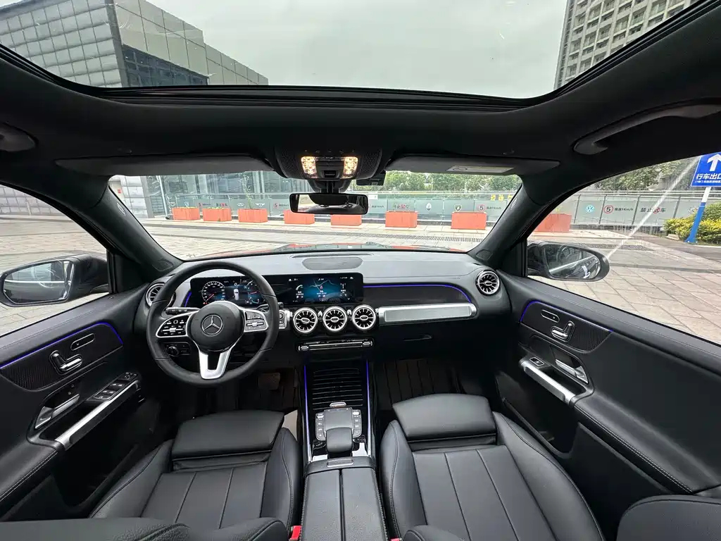 MERCEDES BENZ GLB 2021