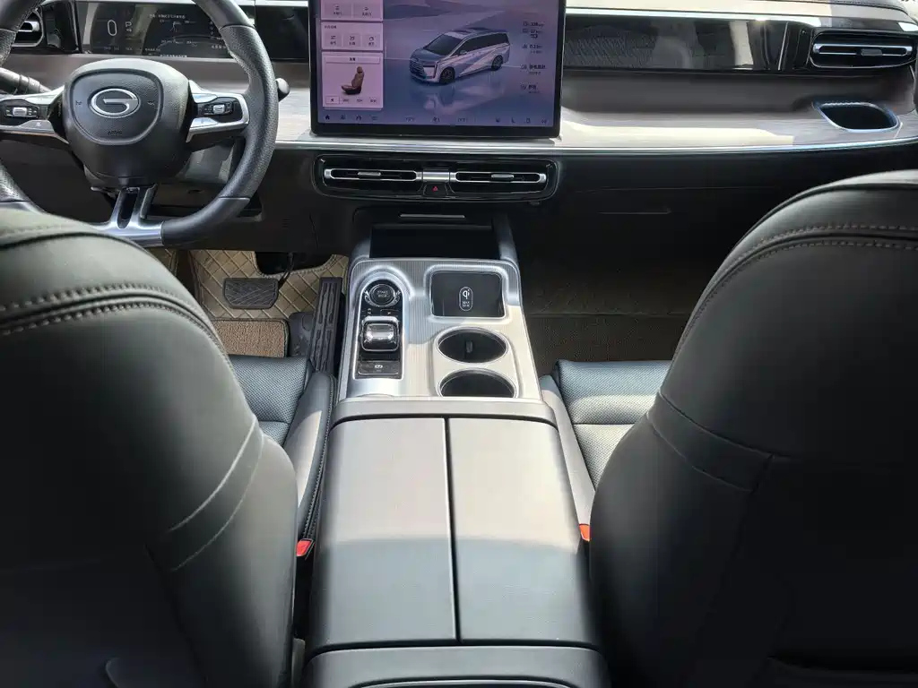 TRUMPCHI E8 NEW ENERGY 2024