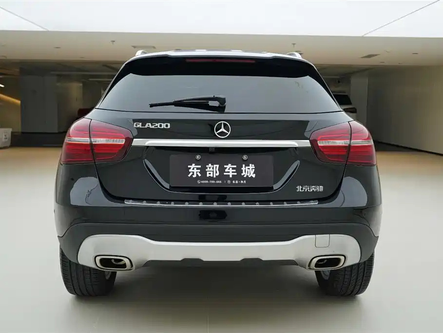 MERCEDES BENZ GLA 2019