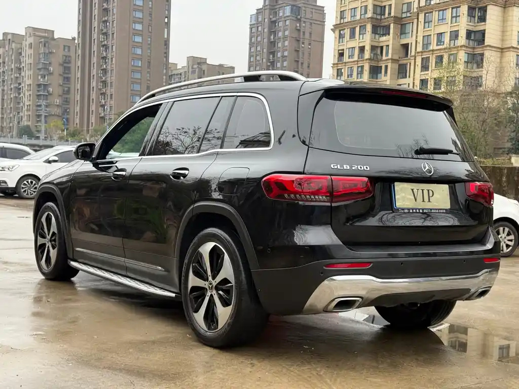 MERCEDES BENZ GLB 2021