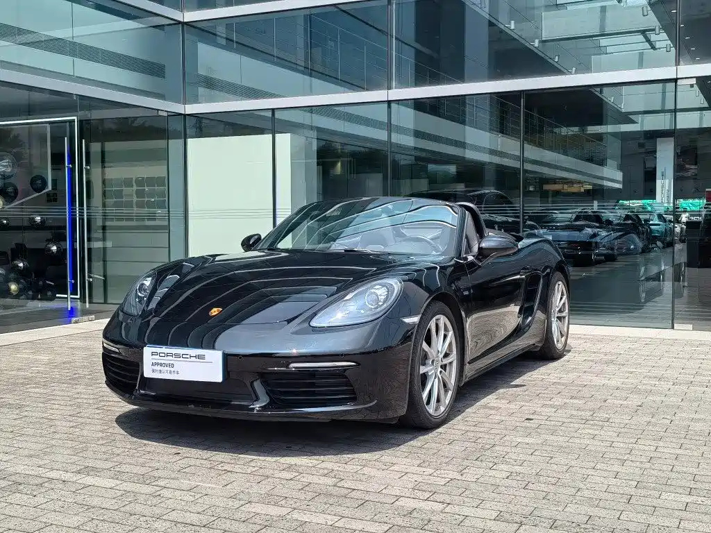 PORSCHE 718 2022