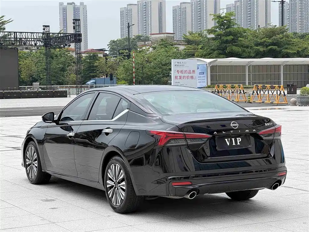 NISSAN TEANA 2022