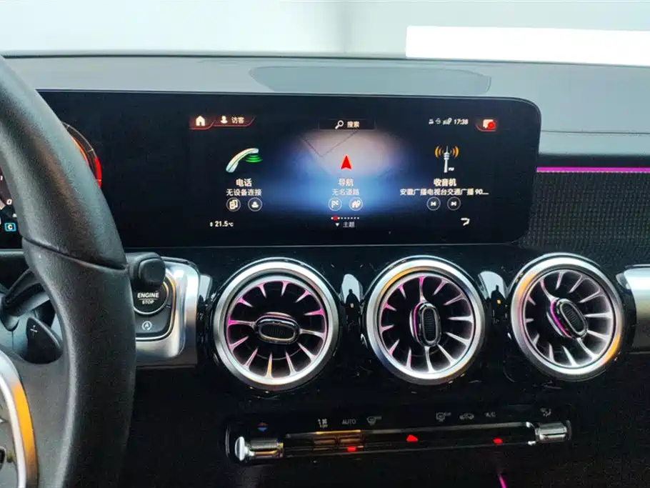 MERCEDES BENZ GLB 2022