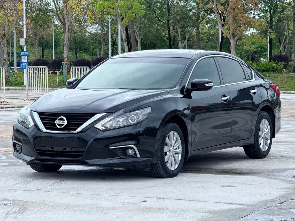 NISSAN TEANA 2016