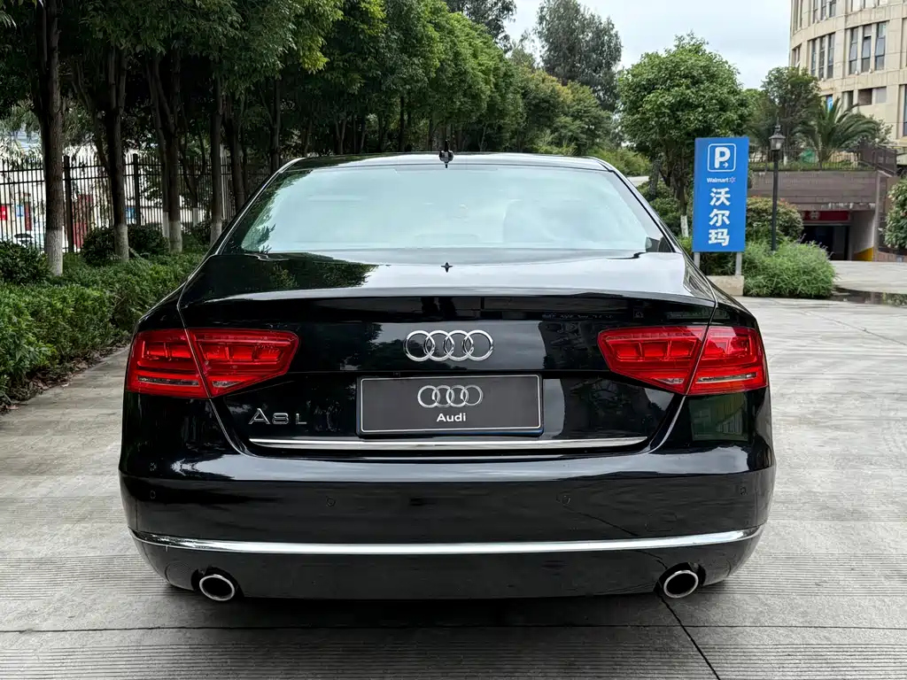 AUDI A8 2013