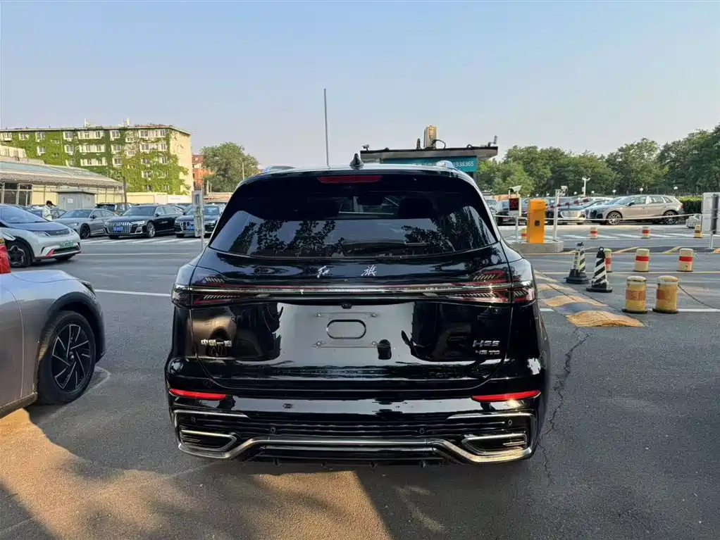 HONGQI HS5 2023