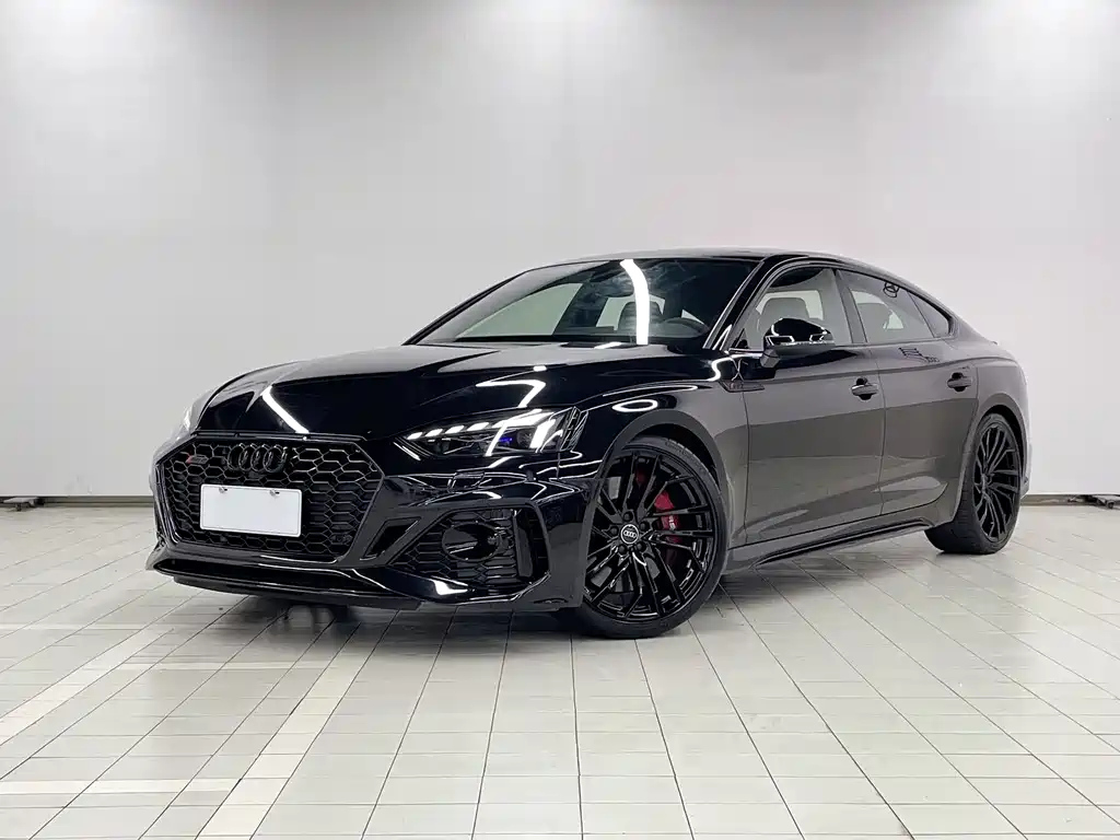 AUDI A5 2024