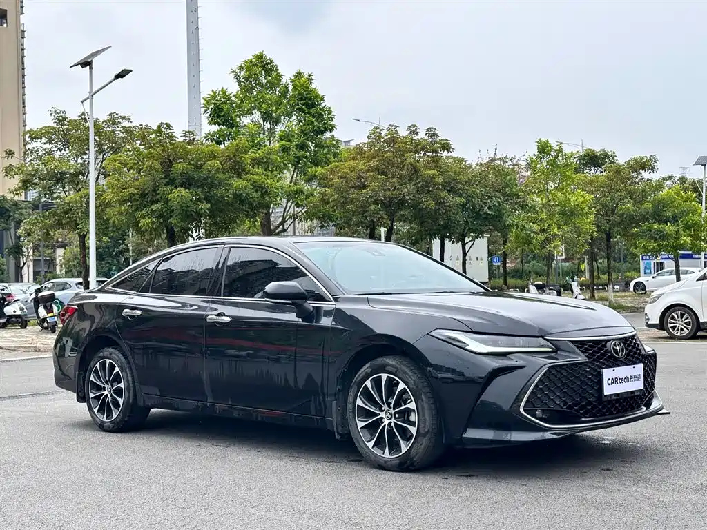 TOYOTA AVALON 2022