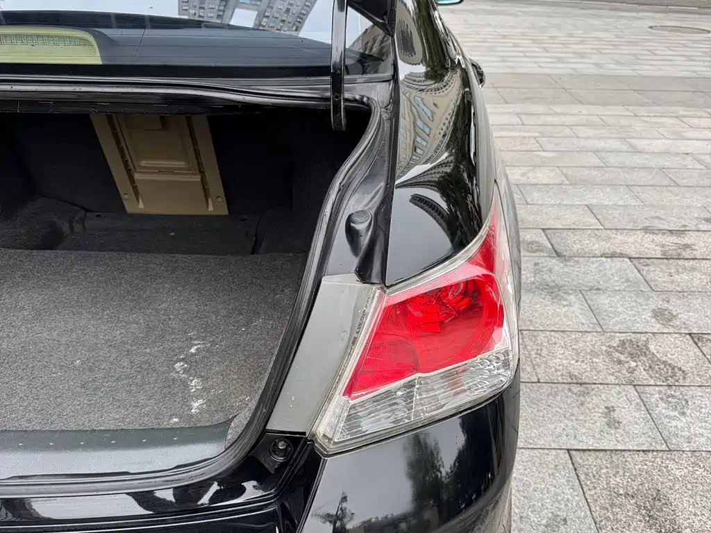 HONDA ACCORD 2010