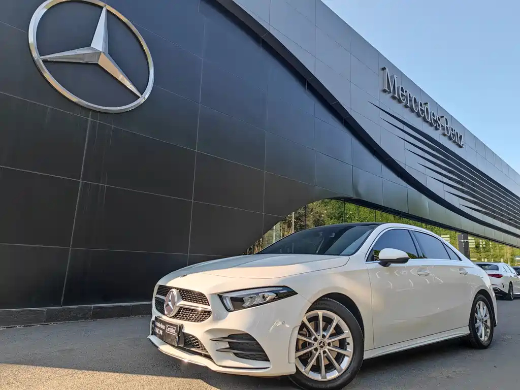 MERCEDES BENZ A-CLASS 2019