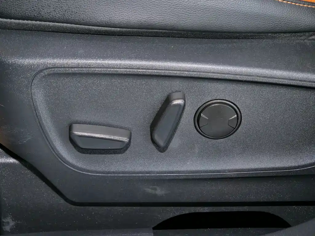 FORD ESCAPE 2020