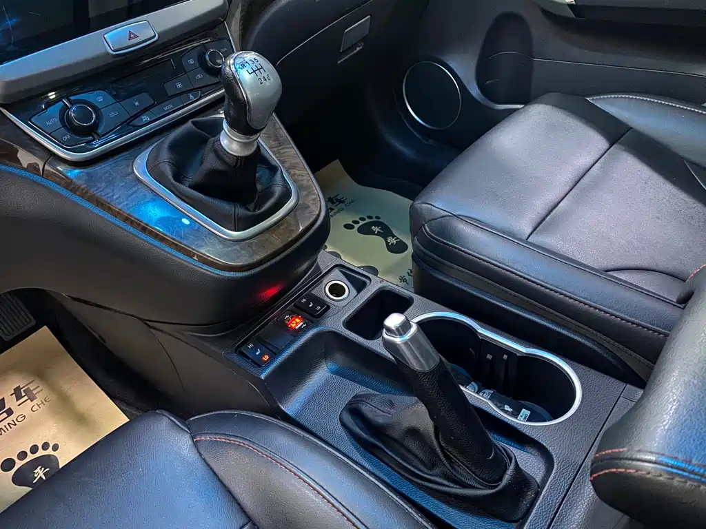 HAVAL H6 2015
