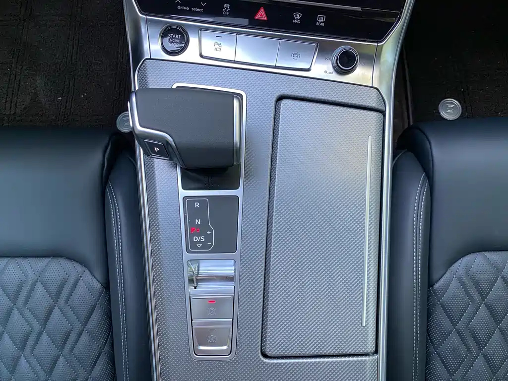 AUDI A6L 2025